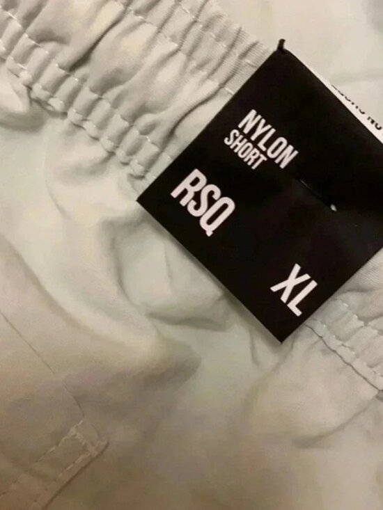 RSQ - Picture 4 of 5